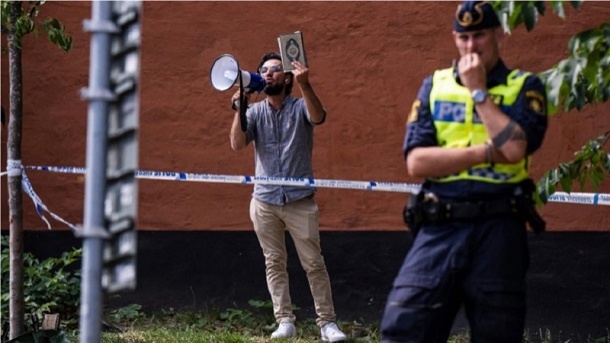 سیلوان مومیکا کیست؛ درباره مردی که در سوئد قرآن آتش زد