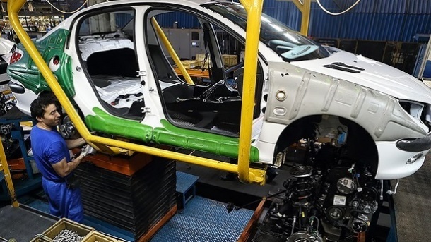 مالکیت شرکتهای خودروسازی چگونه دولتی ماند؟