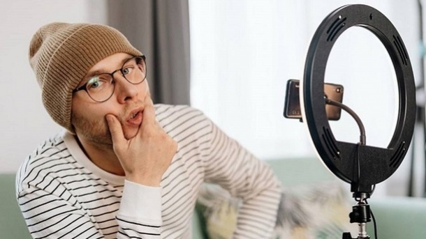 شبکه اجتماعی بد است ولی برای مالیاتستانی خوبند!