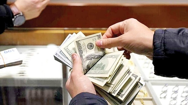 رشد قیمت دلار در فضای نیمه تعطیل
