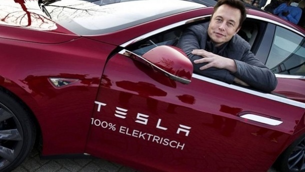 پولپاشی ایلان ماسک برای مشتریان چینی تسلا