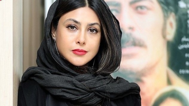 انتقاد تند روزنامه اصولگرا به حکم دادگاه آزاده صمدی/ بوی انتقام می آید