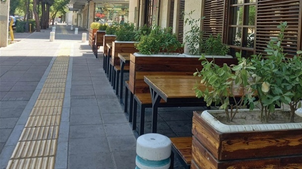 کسی ماجرای کافه ها را گردن نمی گیرد