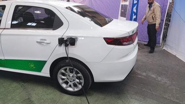 داخلیسازی خودروهای برقی و هیبریدی
