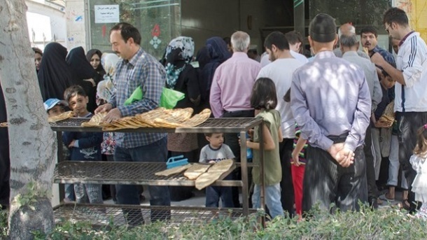 دلیل شلوغی و صف طولانی در برخی از نانواییها