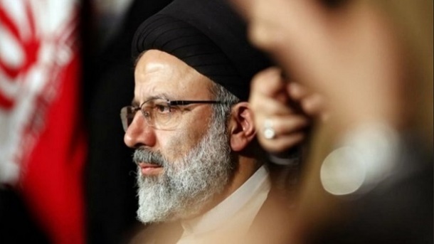 طعنه سنگین روزنامه اطلاعات به دولت/ احتمالا جای مردم و دولت عوض نشده است؟