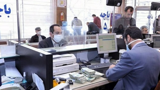 بانکها در جاده بحران