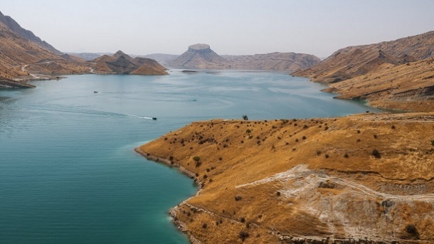 آب موجود در سدهای کشور نصف شد