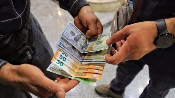 آزادی پولهای بلوکه ایران، در بازار ارز اهمیت دارد