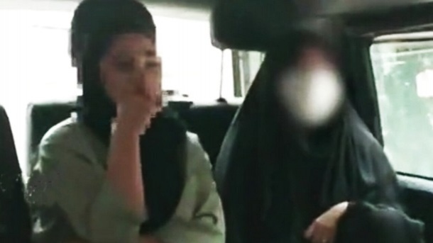 دستگیری گوگوش به اتهام سرقت تلفن همراه