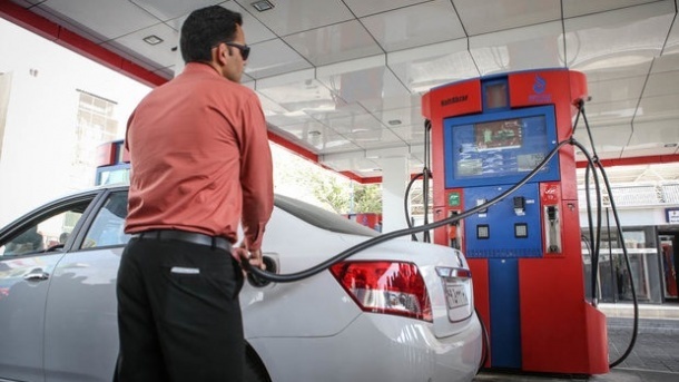 توزیع بنزین در کلانشهرها عادی شد