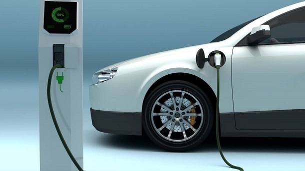 عرضه انبوه خودروهای برقی از سال 1403