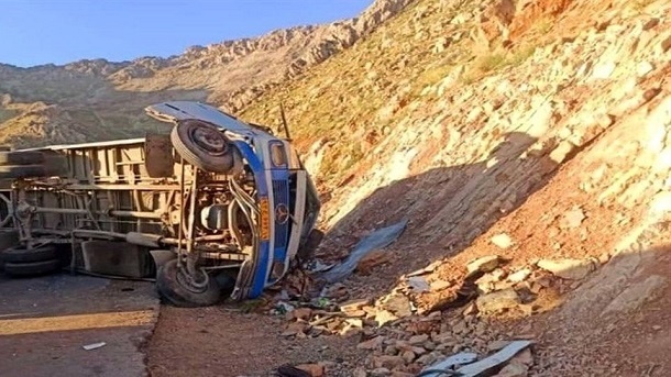 افزایش تلفات سقوط مرگبار اتوبوس به دره در ورزقان + عکس