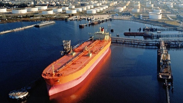 توقیف و تخلیه نفت ایران در ساحل آمریکا