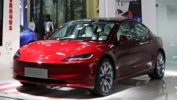 مدل جدیدی از تسلا