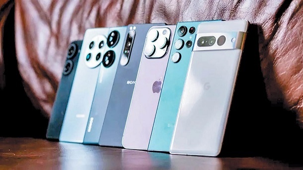 پرچم‌داران تازه در صف ورود به بازار تلفن همراه