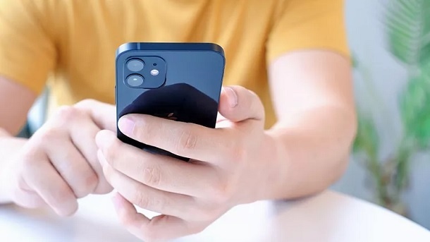 عقب‌نشینی شرکت اپل مقابل فرانسوی‌ها