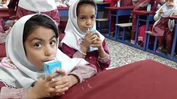 توزیع شیر استریل در مدارس