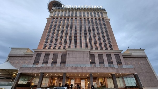 درآمد هتل اسپیناس پالاس از حضور رونالدو در تهران چقدر بود؟
