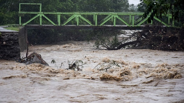 پشت پرده ابرهای سیل‌آسا