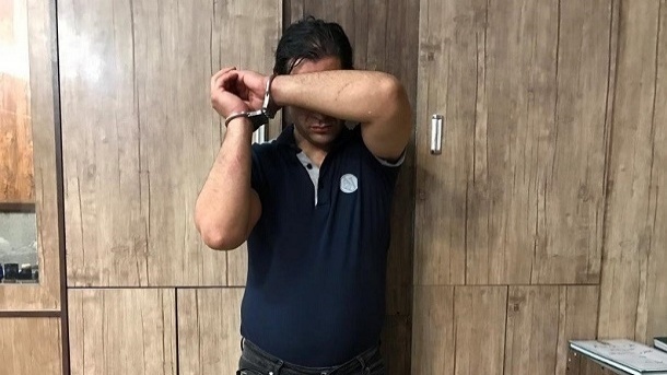 سارق هنگام دزدی خوابش برد