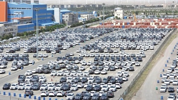 ماجرای جنجالی انباشت خودرو در ایران خودرو خراسان