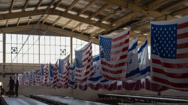 (تصویر) کارخانه تولید پرچم آمریکا در ایران