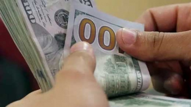 دلار در مرکز مبادلات امروز چقدر قیمت خورد؟