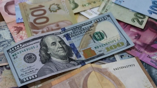 4 پیش بینی جدید از قیمت دلار