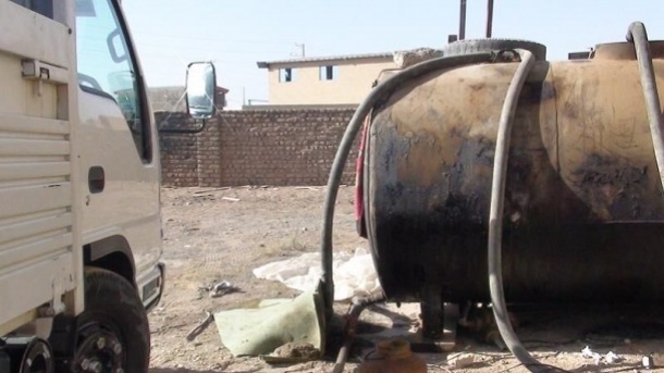 چرا لوله‌های چند اینچی قاچاق سوخت دیده نمی‌شوند؟