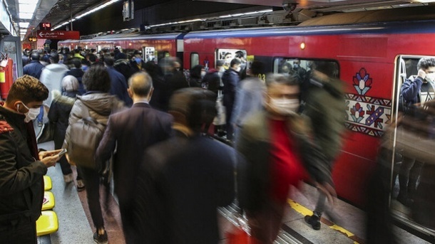 بازداشت 3 نفر به اتهام درگیری با مامور حجاببان مترو