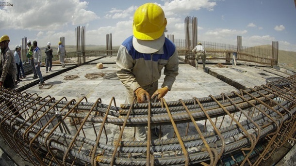 جدال بر سر دستمزد عادلانه