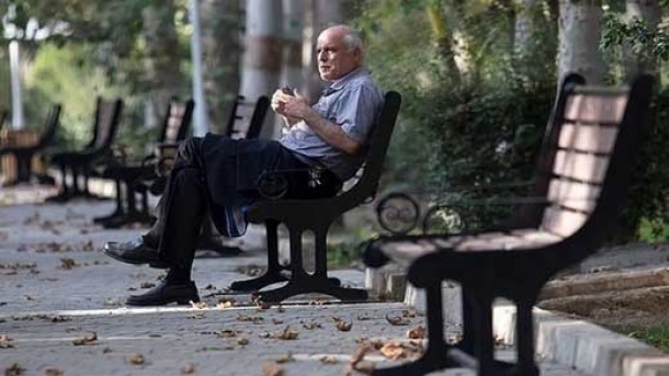 بازنشستگی با سن یا سابقه خدمت؟