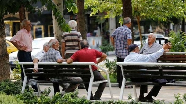 به جای افزایش سن بازنشستگی، دستمزد را واقعی کنید