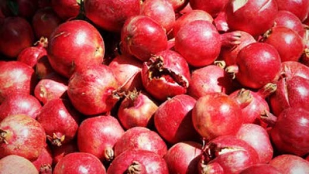 قیمت انار در آستانه شب یلدا