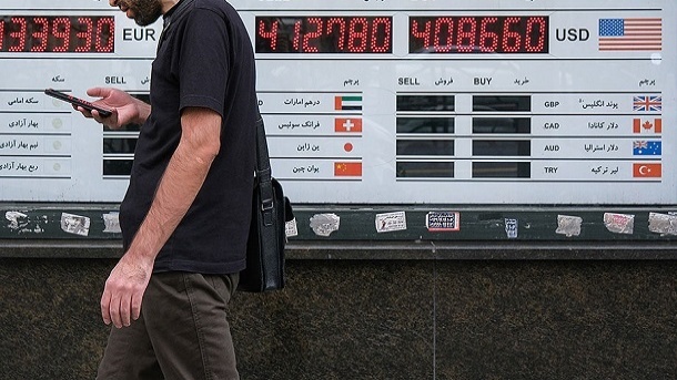 6 دلیل برای ثبات قیمت دلار تا پایان سال