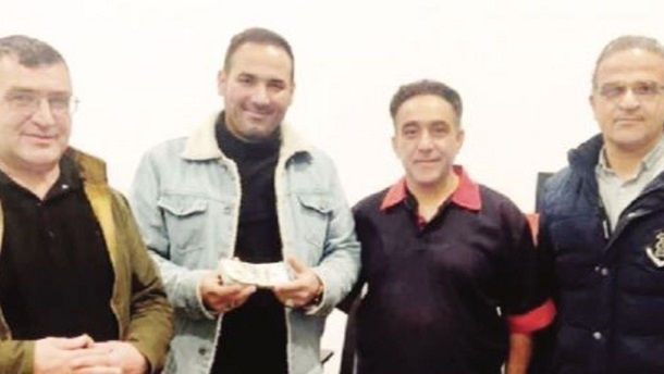 کارگر پمپ بنزین دلارهای گمشده را تحویل توریست گرجی داد