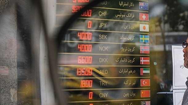 ورود قیمت دلار آزاد به کانال 49 هزار تومان