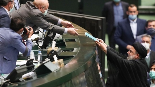 عدم انطباق بودجه با برنامه هفتم توسعه؟