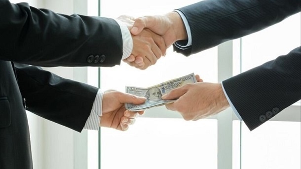 سوت زن ها چقدر پاداش می گیرند؟