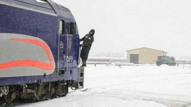 توقف ۵ ساعته قطار تهران - مشهد