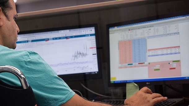 کاهش 8000 واحدی شاخص بورس