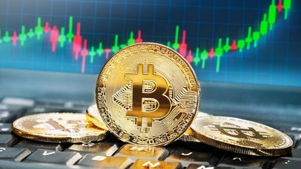 بهای بیتکوین برای نخستینبار به صلیب طلایی رسید