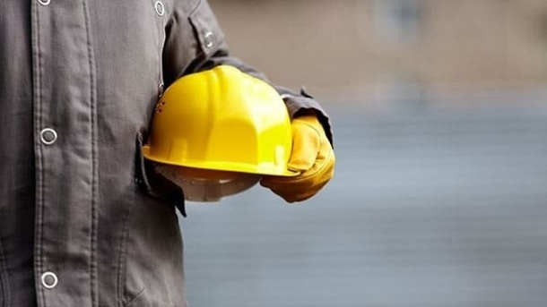 فاصله 40 درصدی دستمزد كارگران با حقوق كارمندان