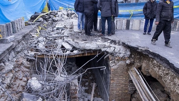 کشف حمام قدیمی زیر آسفالت خیابانی در تهران