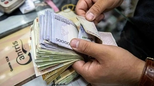 حداقل حکم کارگزینی کارمندان دولت 40 درصد افزایش یافت